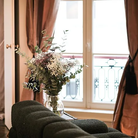 80m2 Center Of Paris, Absolute Calm Apartament